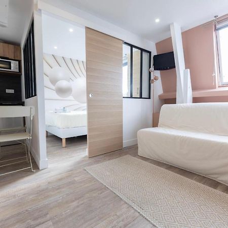 Amazing Apartment Under The Roof In Paris 8Th Dış mekan fotoğraf