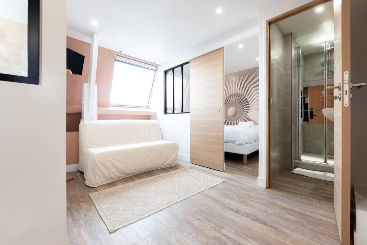 Amazing Apartment Under The Roof In Paris 8Th Dış mekan fotoğraf