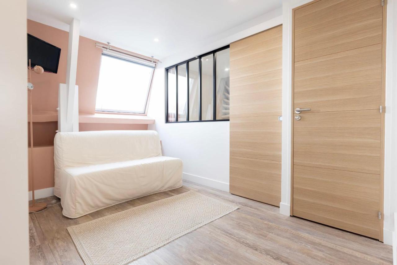 Amazing Apartment Under The Roof In Paris 8Th Dış mekan fotoğraf