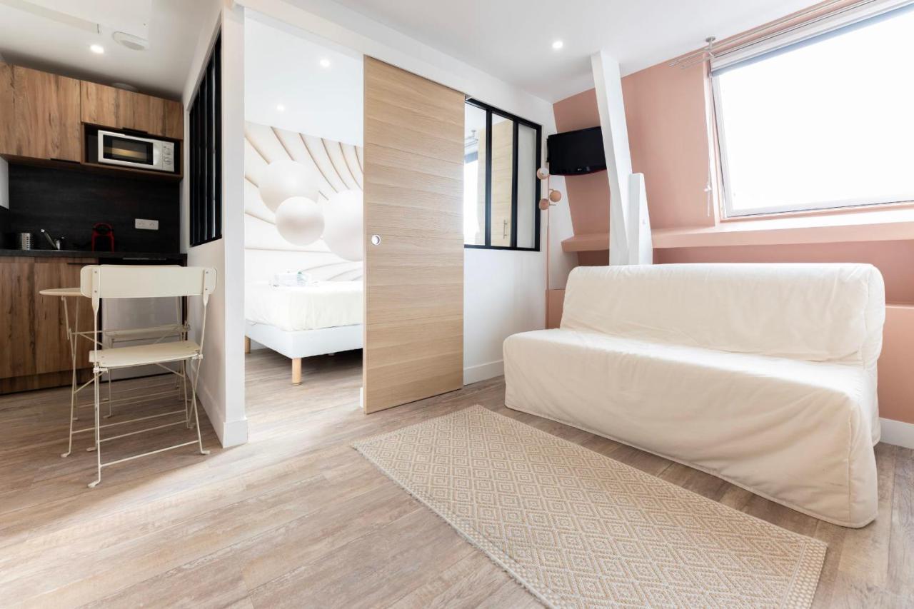 Amazing Apartment Under The Roof In Paris 8Th Dış mekan fotoğraf